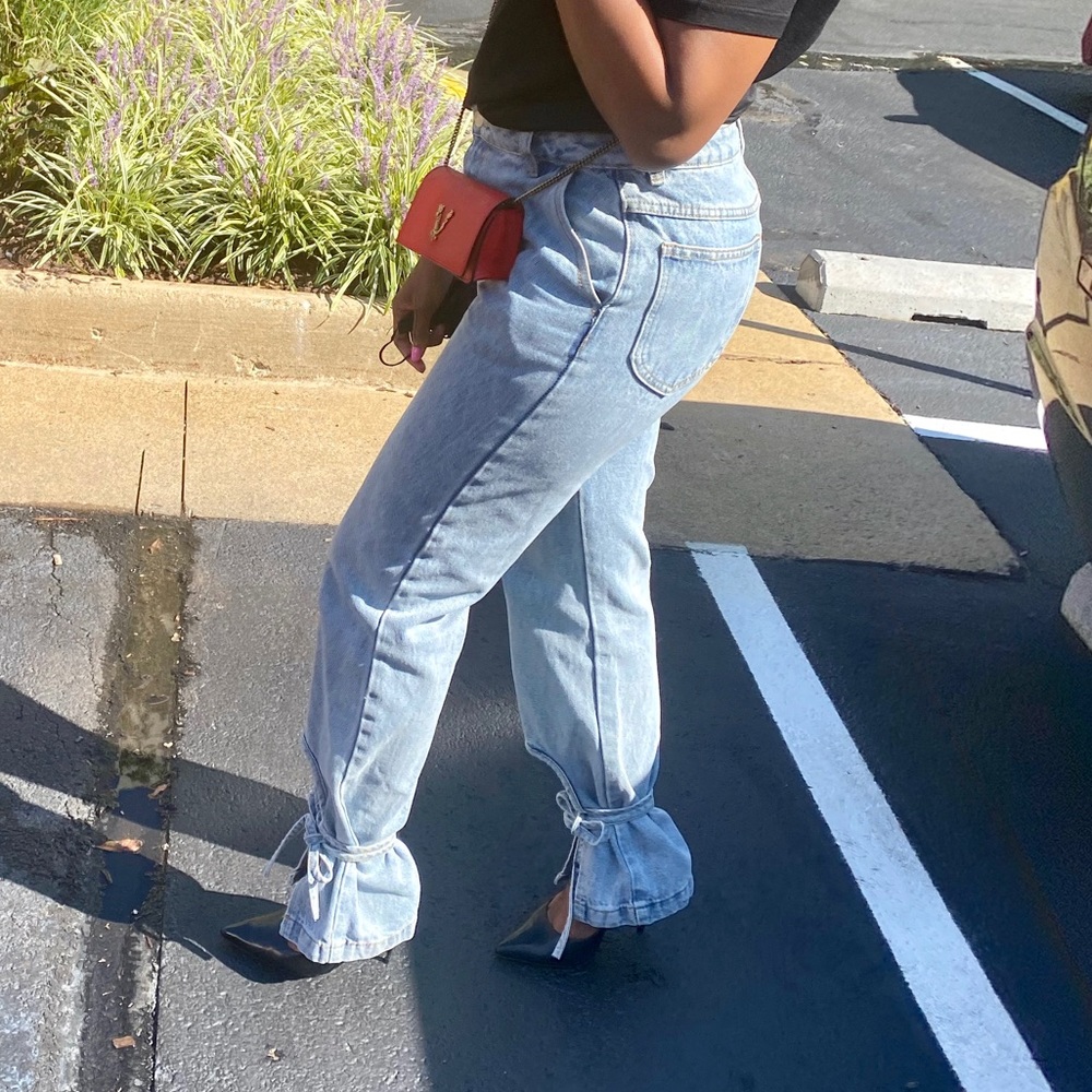 Brand new tie jeans
